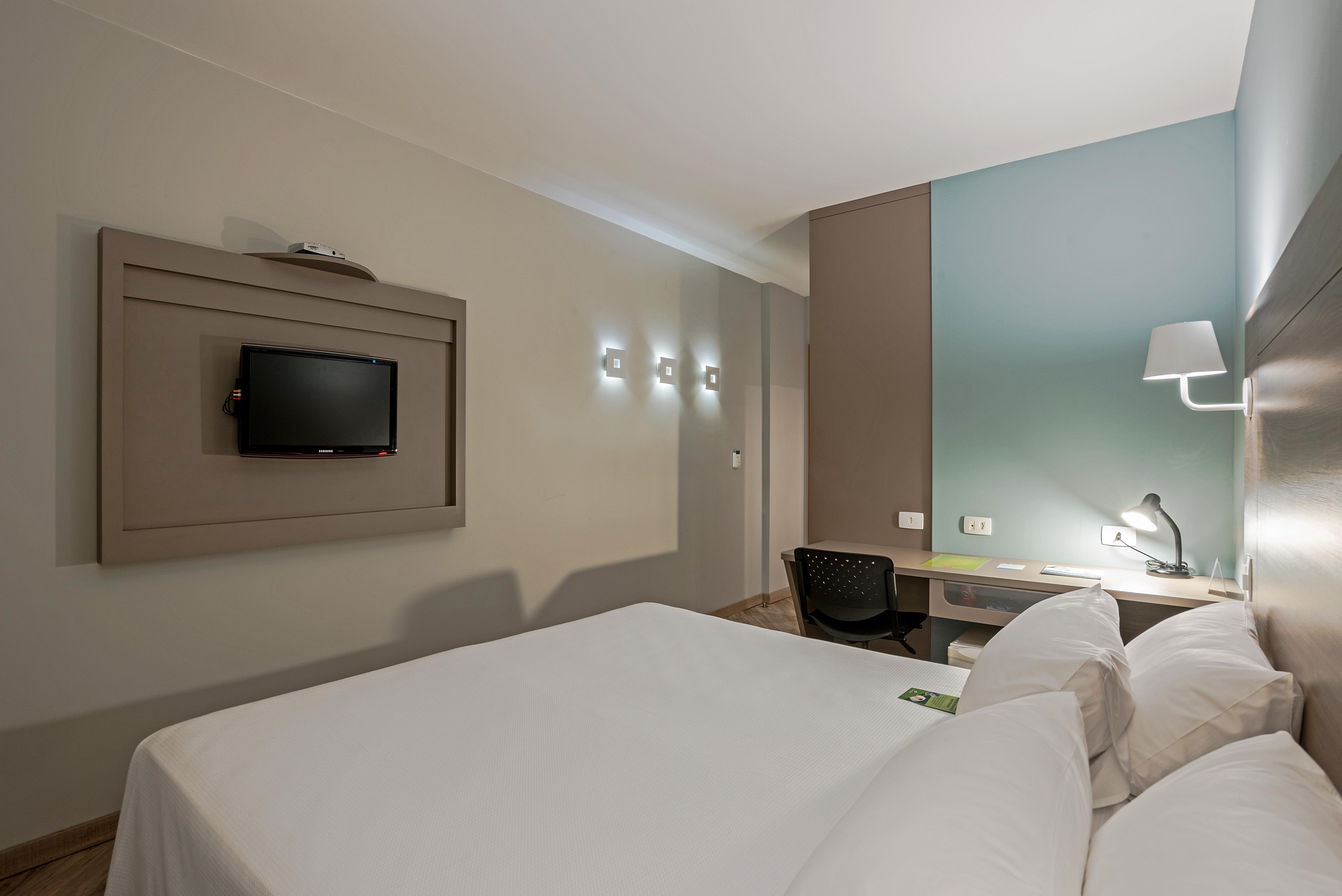 Slim Curitiba Alto Da XV Hotel Екстериор снимка