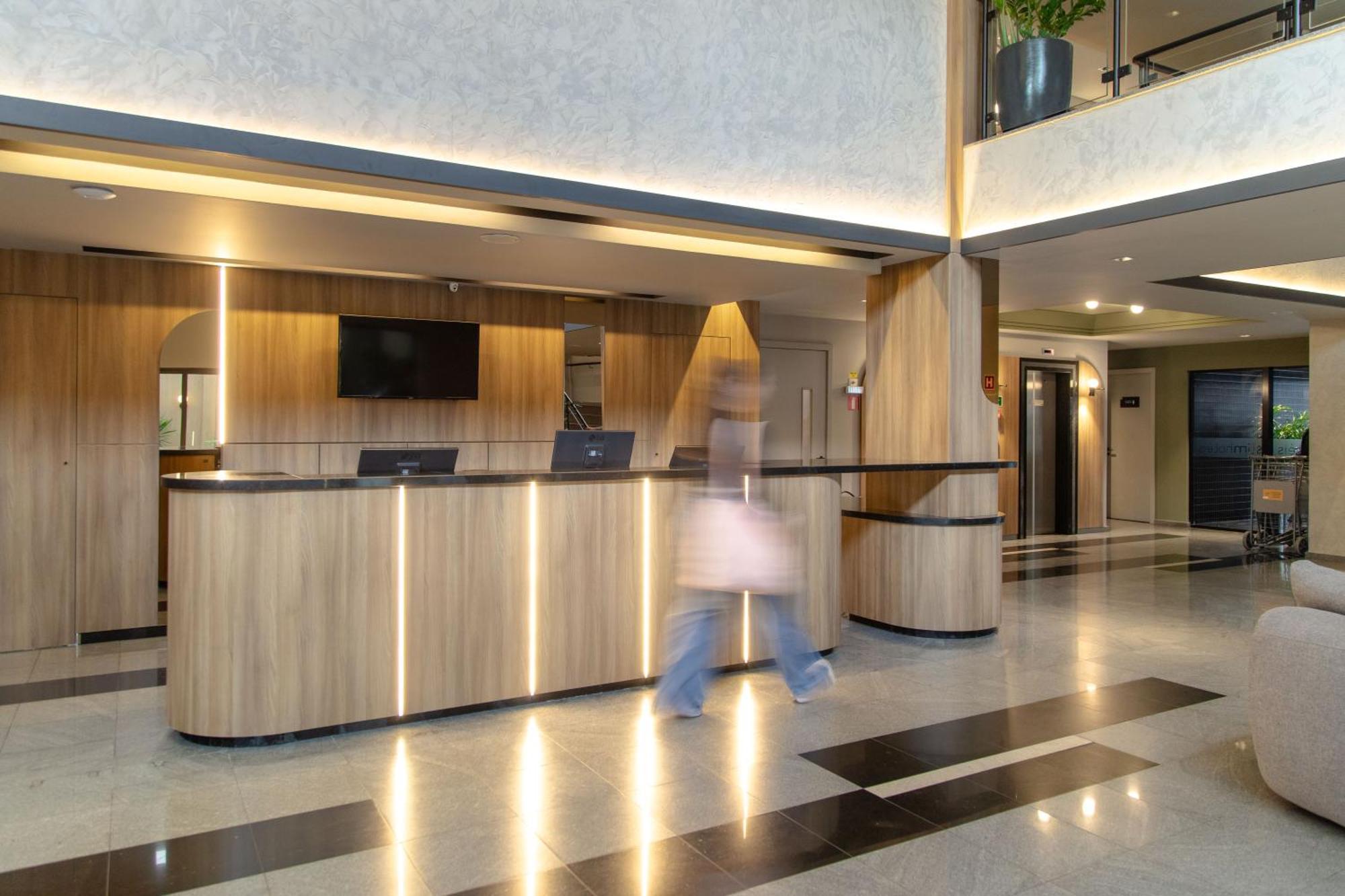 Slim Curitiba Alto Da XV Hotel Екстериор снимка