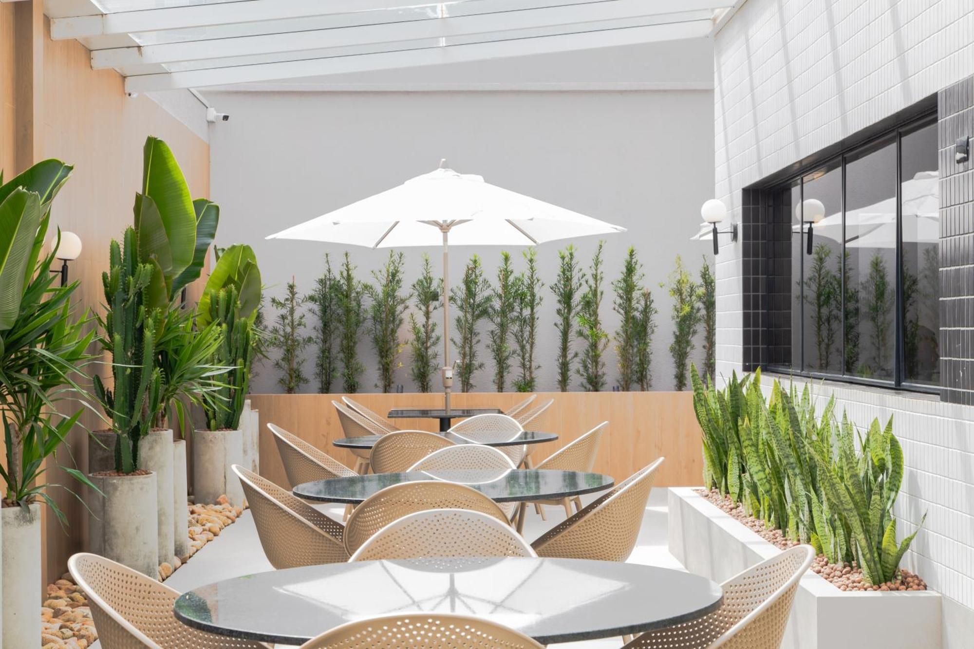 Slim Curitiba Alto Da XV Hotel Екстериор снимка
